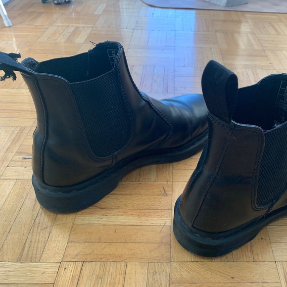 Doc Martens Chelsea main image 3